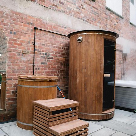 Magistrates Penthouse Suite - Town Centre Apartments With Spa Morpeth Exterior photo
