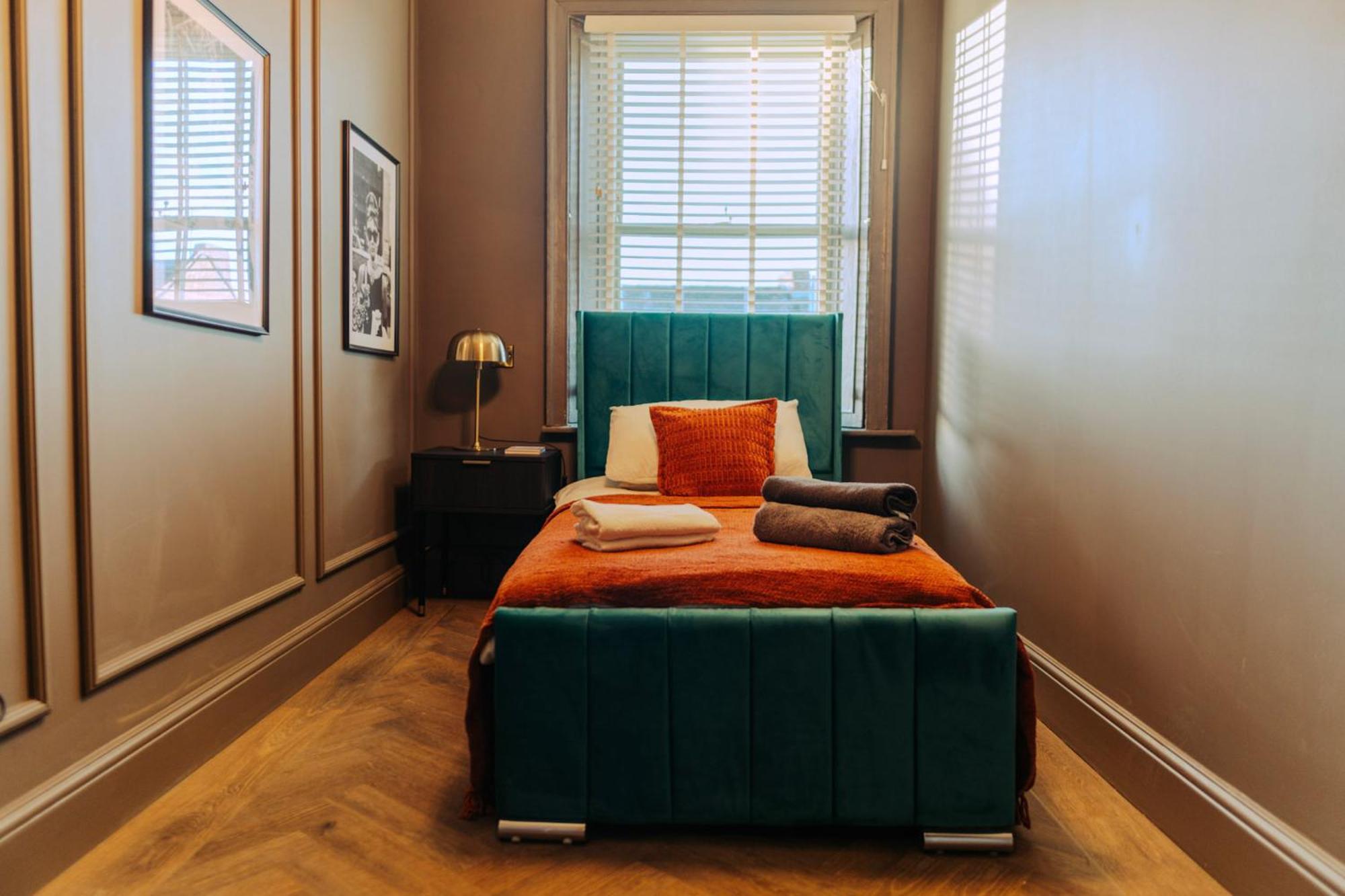 Magistrates Penthouse Suite - Town Centre Apartments With Spa Morpeth Exterior photo